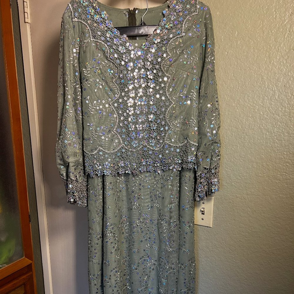 EUC Large Sage Wedding Skirt and Top Set